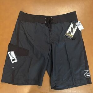 NWT Mens Billabong Board Shorts
